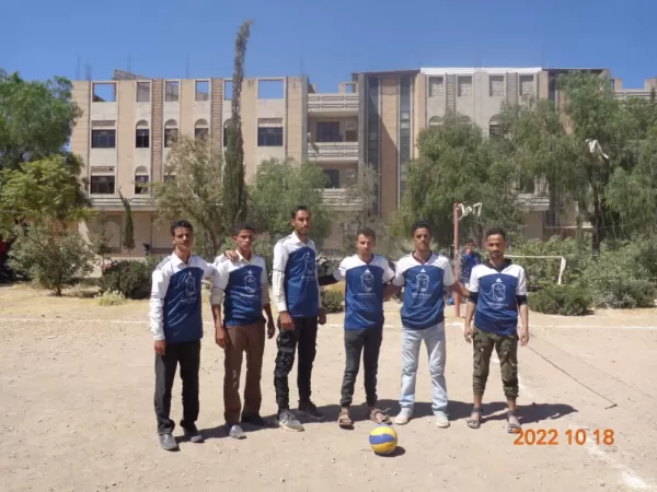"طلاب دبلوم مساعدين أطباء يحققون المركز الأول في بطولة كرة الطائرة بجامعة الحكمة - ذمار"