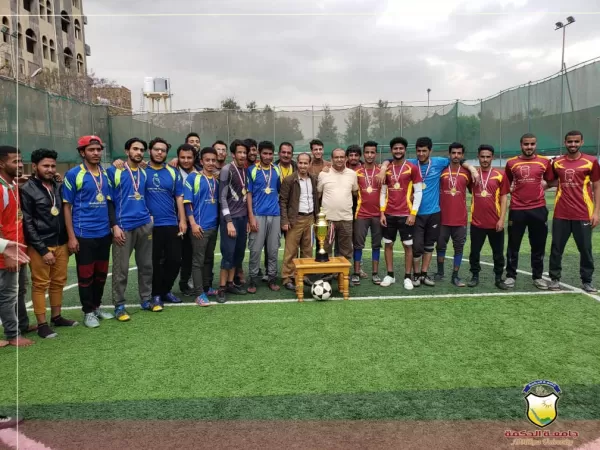 فريق قسم الصيدلة م4 يتوّج بالفوز بكأس رئيس جامعة الحكمة لكرة القدم