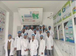 جامعة الحكمة تواصل زياراتها العلمية: طلاب الصيدلة في جولة ميدانية بمصنع بيوفارما للأدوية