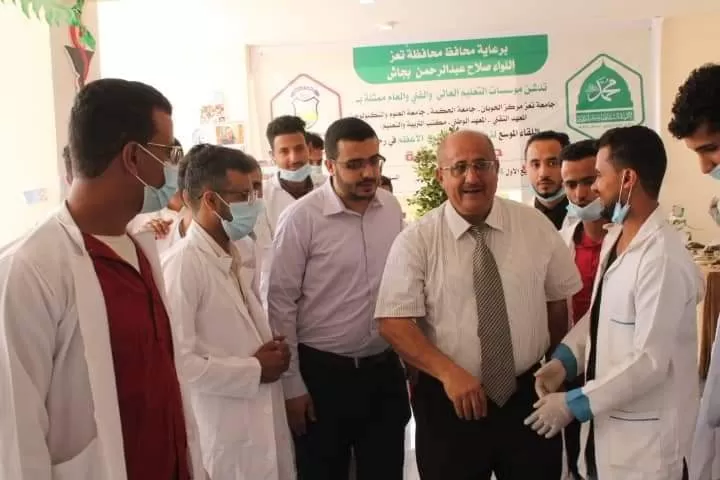 جامعة الحكمة وفروعها بـ "بصنعاء، ذمار، وتعز" تختتم فعالياتها العلمية باليوم العالمي للصيادلة للعام 2022م