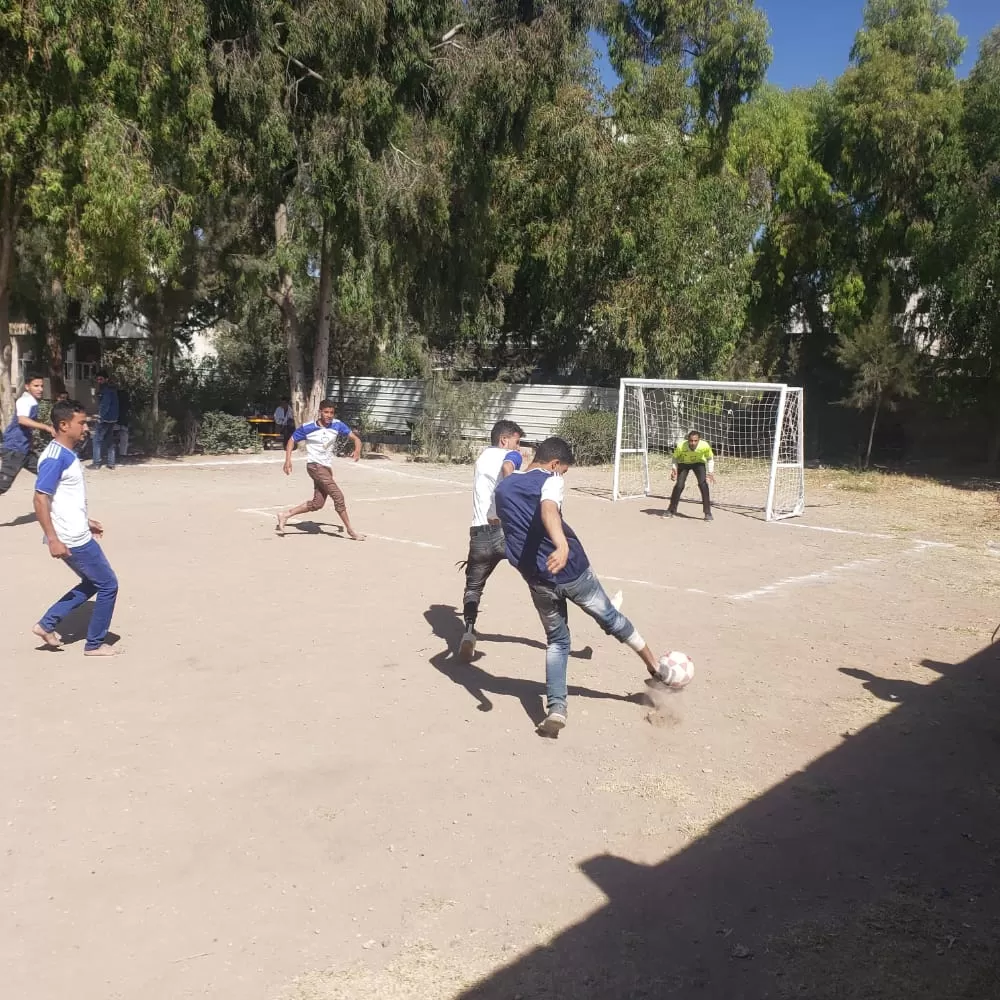 "تزامناً مع إحتفاﻻت بلادنا بأعياد ثورة أكتوبر جامعة الحكمة - ذمار تختتم بطولة طلاب الدبلوم لكرة القدم الخماسية للعام 2022-2023م"