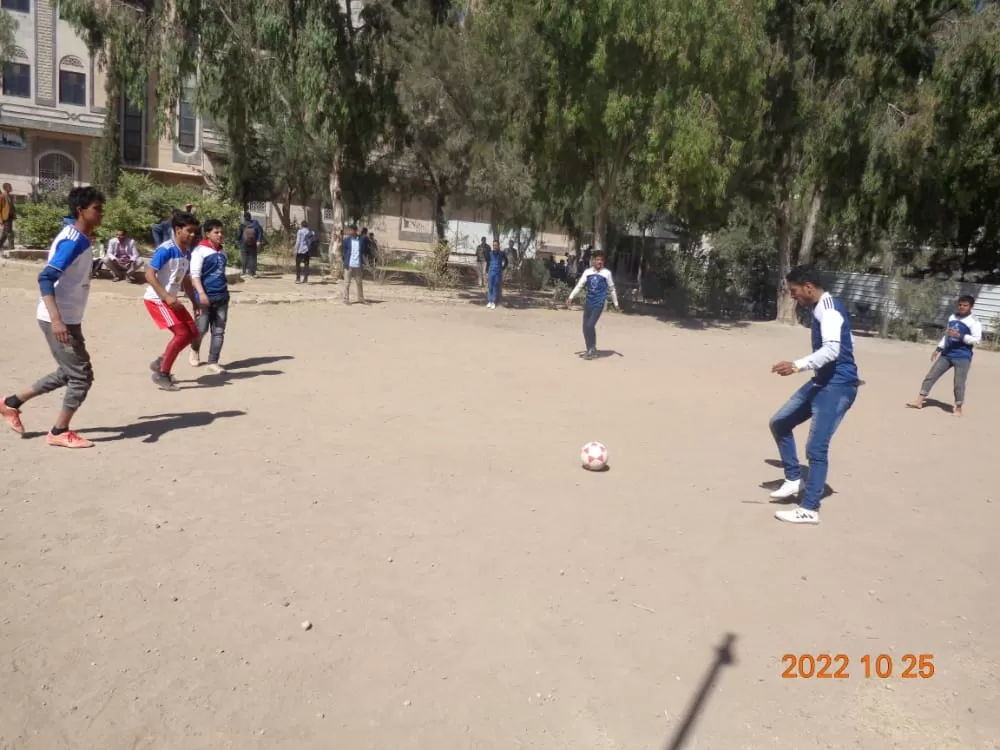 "تواصل منافسات بطولة إستقبال الطلاب المستجدين لكرة القدم الخماسية بجامعة الحكمة - ذمار"