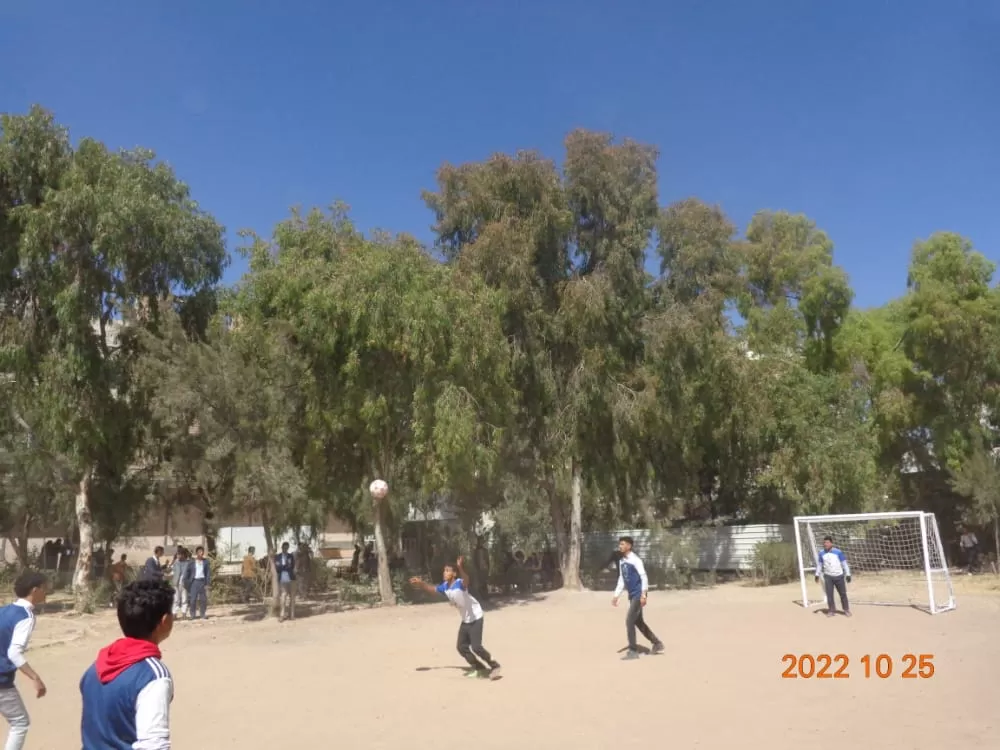 "تواصل منافسات بطولة إستقبال الطلاب المستجدين لكرة القدم الخماسية بجامعة الحكمة - ذمار"