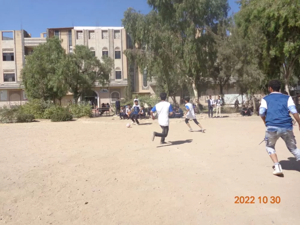 "فريق بكالوريوس الصيدلة يتوّج بطلاً لبطولة الطلاب المستجدين بجامعة الحكمة – ذمار"