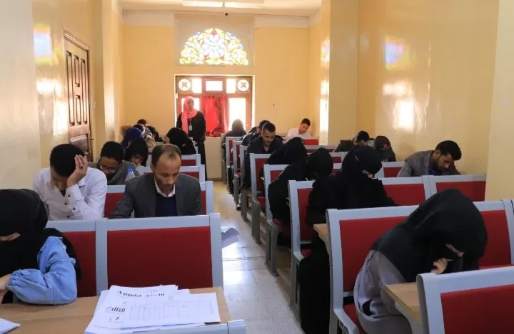 جامعة الحكمة بصنعاء تدشن إمتحانات الفصل الدراسي الأول للعام 1444هـ - 2023/2022م