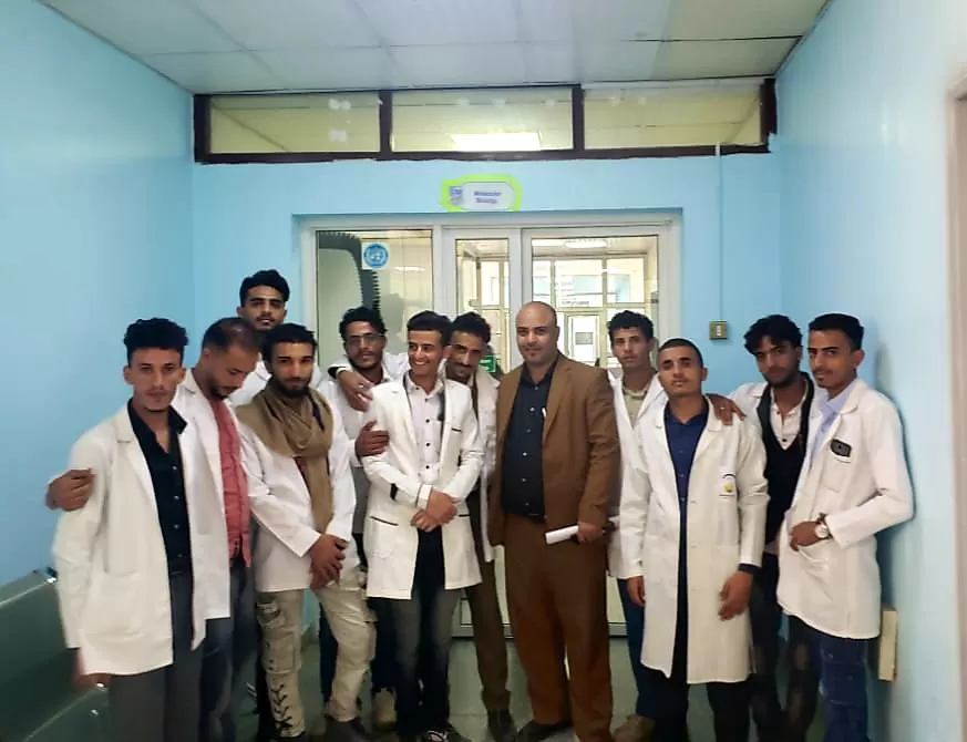 المركز الوطني لمختبرات الصحة يستقبل طلاب مؤسسة الحكمة – فرع ذمار