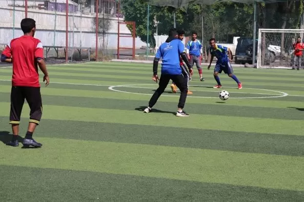 انطلاق الدوري الرياضي لكره القدم على كأس رئيس الجامعة