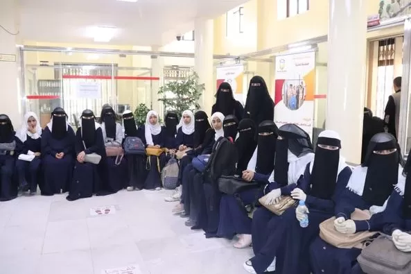 إدارة القبول والتسجيل تنظم الزيارة العلمية لطالبات الثانوية العامة لمدرسة سالم الصباح بأمانة العاصمة