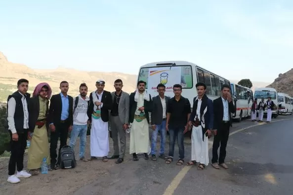 طلاب جامعة الحكمة في رحلة ترفيهية إلى محافظة المحويت السياحية