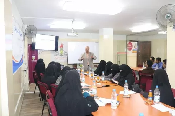 معلمات ومعلمي مدارس الأشراق الحديثة في رحاب جامعة الحكمة