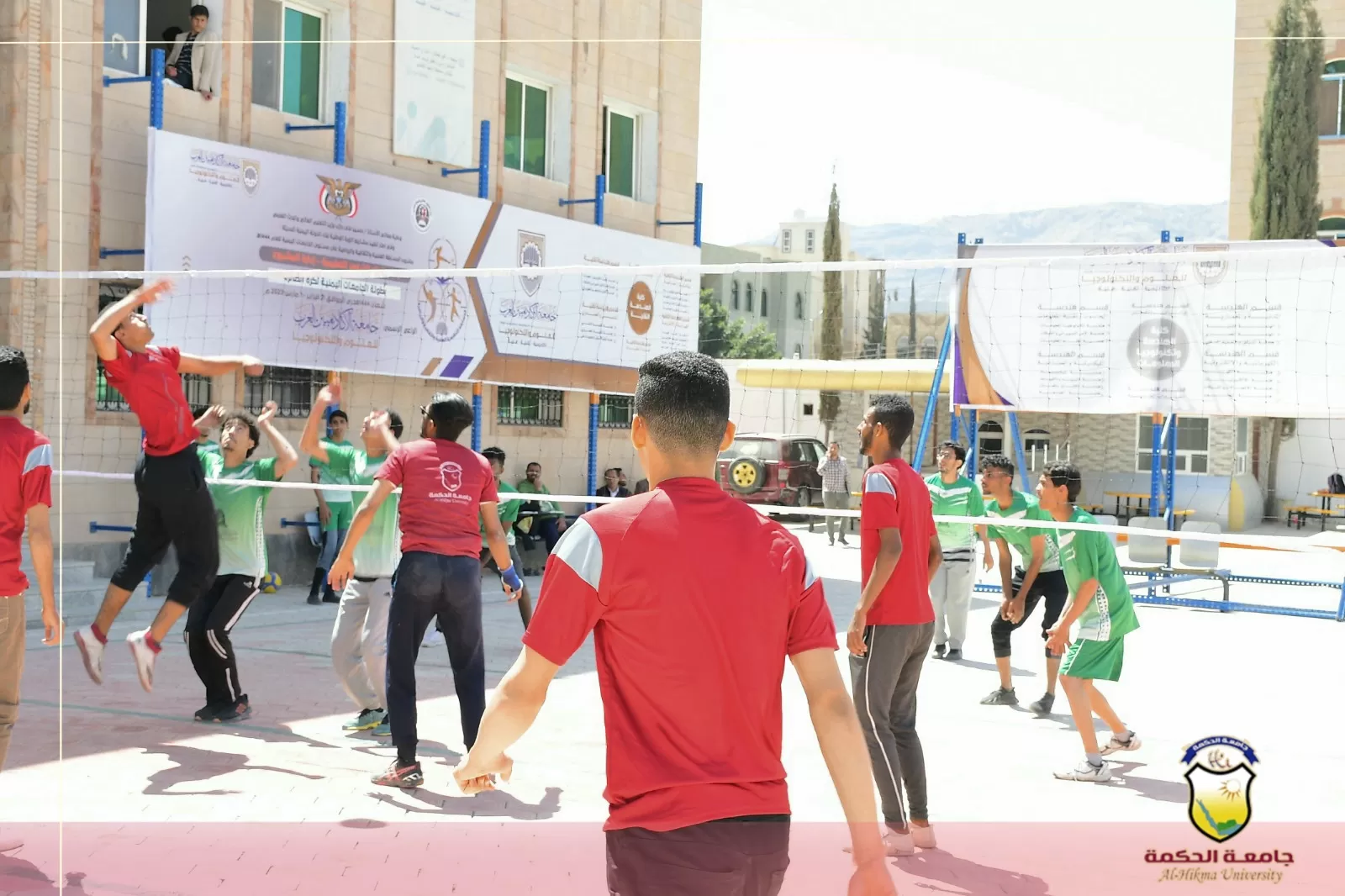 جامعة الحكمة تحصد نتيجة الفوز بمباراة كرة الطائرة بين الجامعات الأهلية والحكومية
