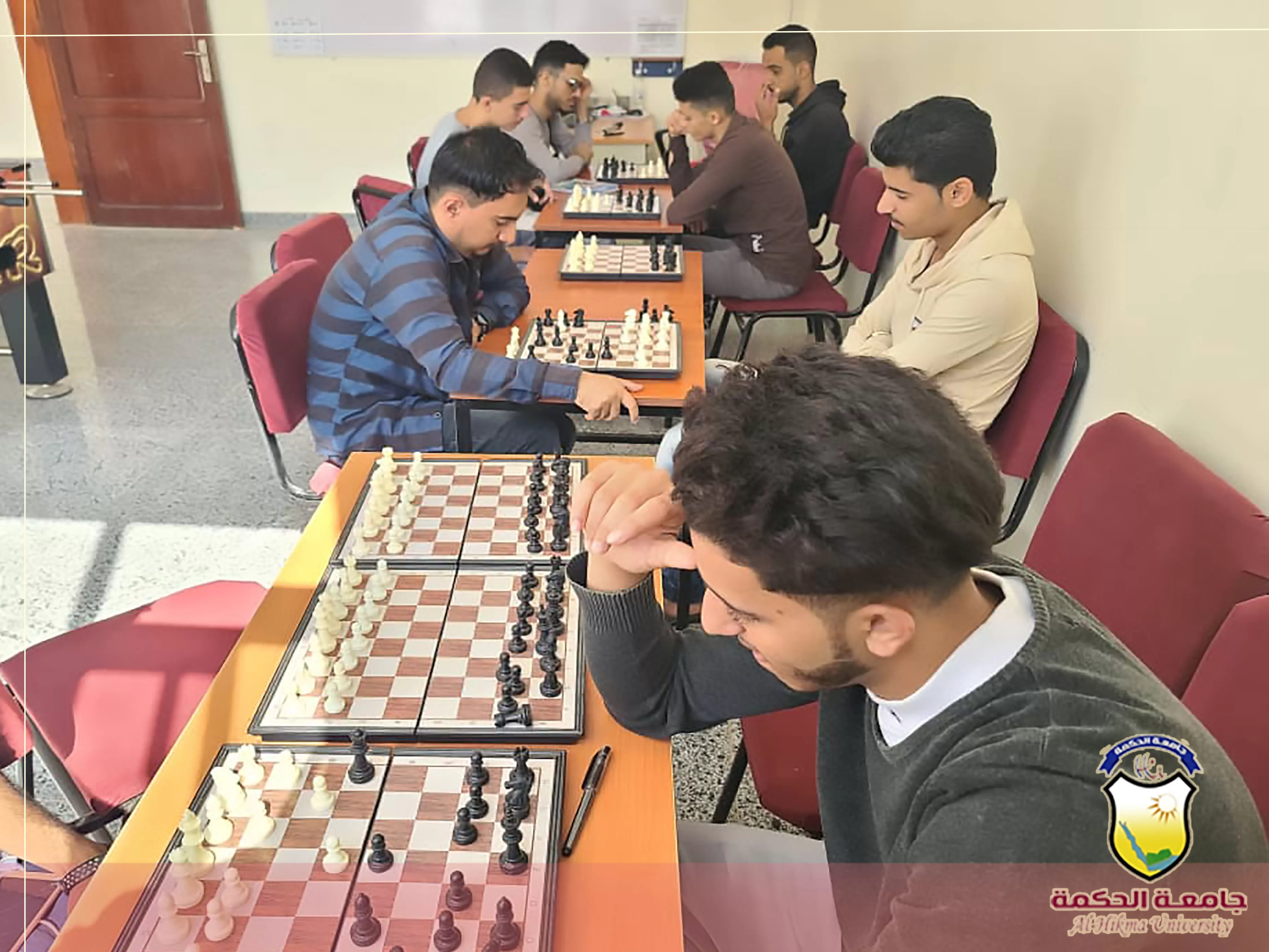 إدارة الأنشطــة الطلابيــة بجامعة الحكمة - الحوبان؛ تختتــم بطولــة الشطرنــج وتكــرم المتميزيــن والمشاركيــن فــي البطولــة