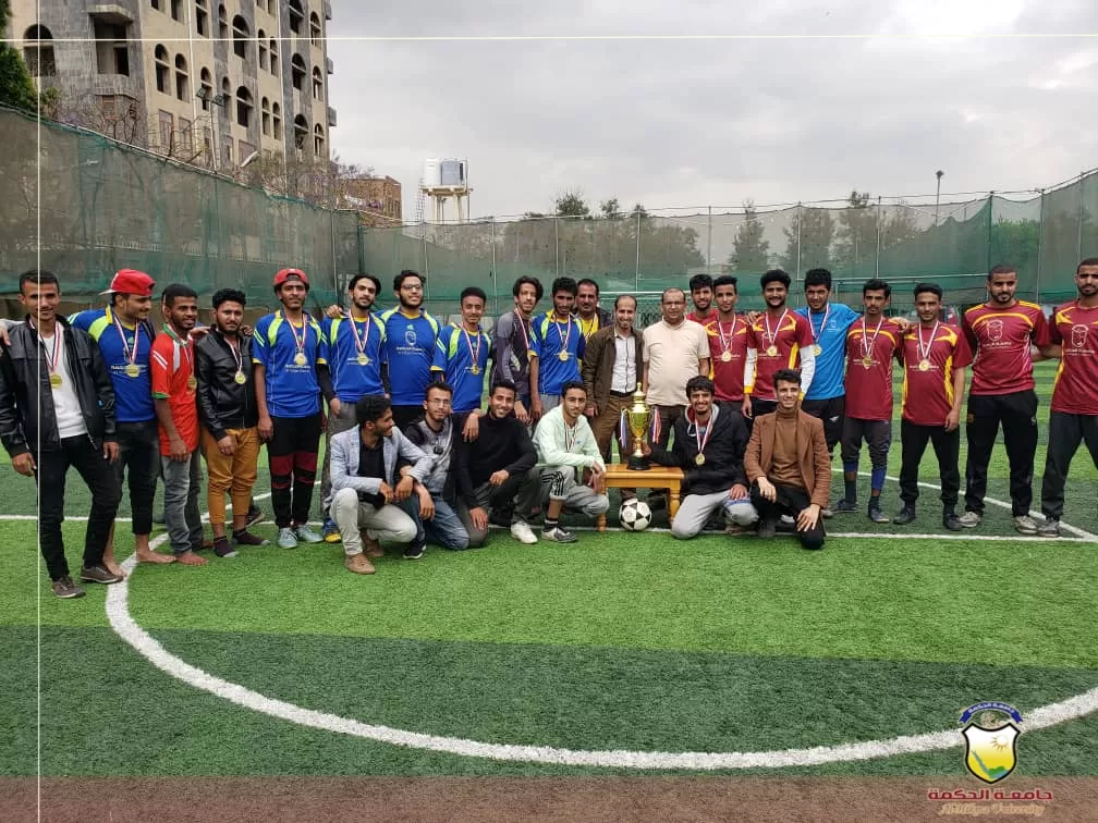 فريق قسم الصيدلة م4 يتوّج بالفوز بكأس رئيس جامعة الحكمة لكرة القدم