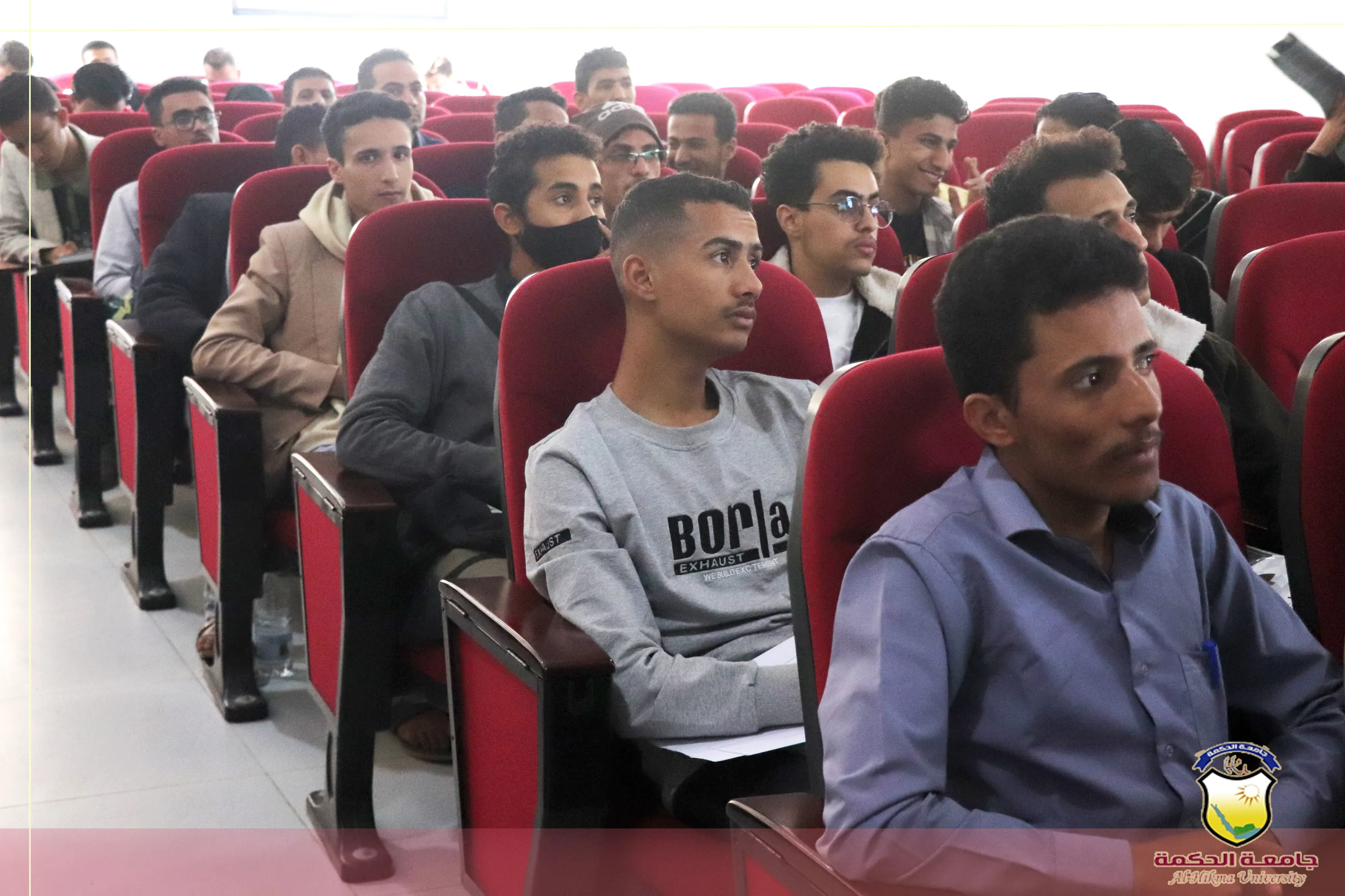 جامعة الحكمة - اليمن تنظم ورشة عمل بالشراكة مع مجموعة هائل سعيد أنعم حول كيفية كتابة السيرة الذاتية