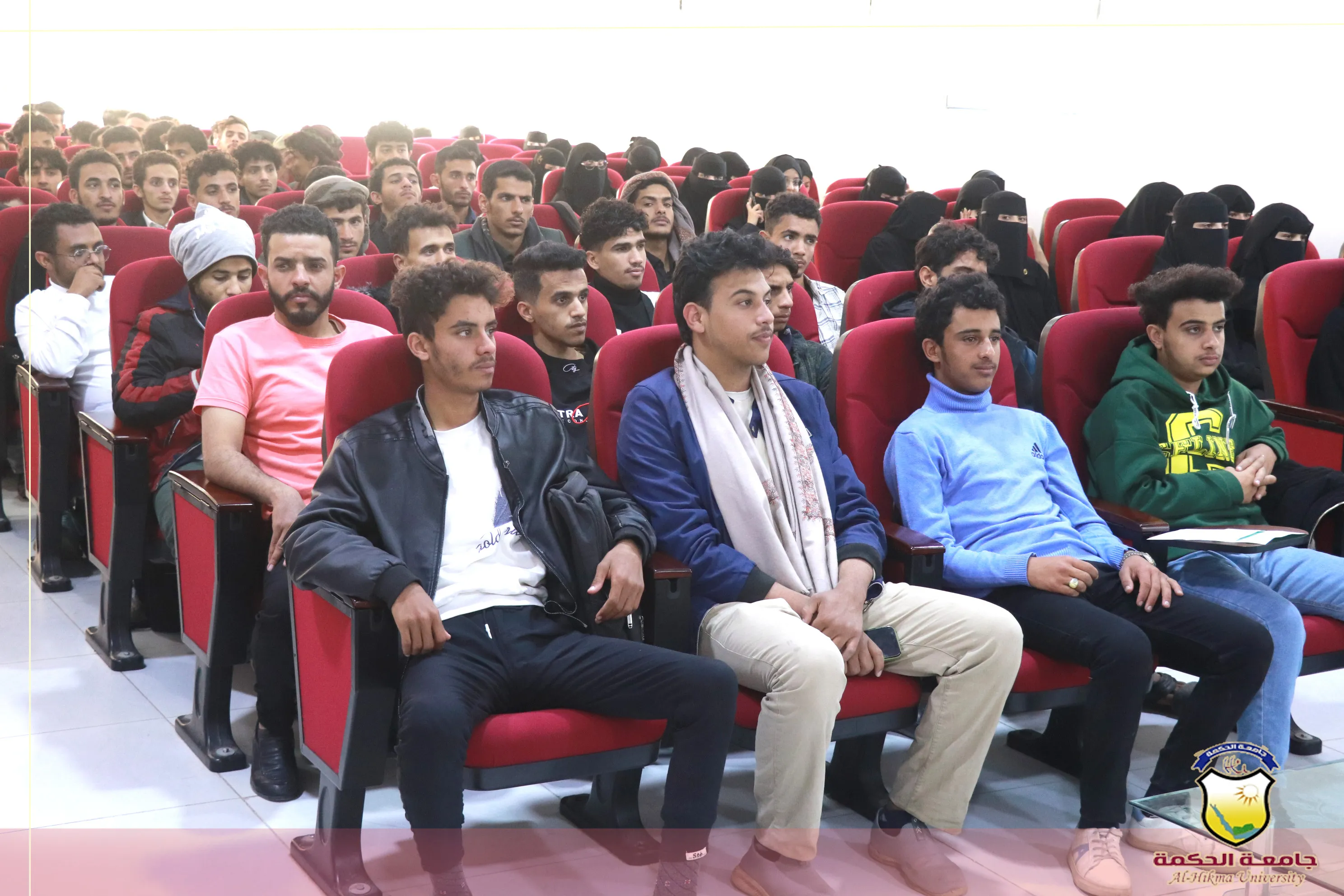 "جامعة الحكمة تنظّم إحتفالية إحتفاءً بجمعة رجب وإحياءً لذكرى دخول اليمنيين الإسلام"