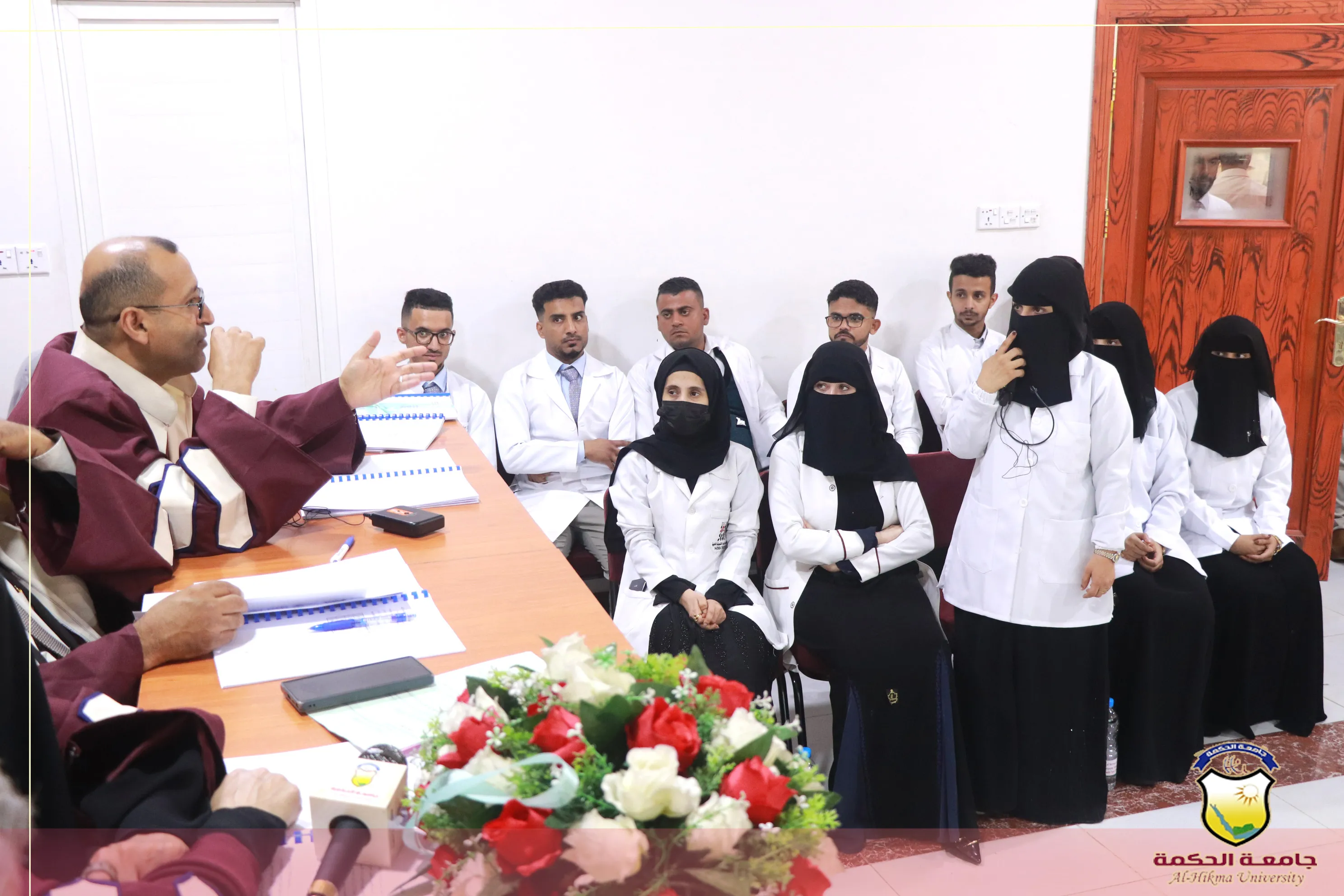 برعاية رئاسة جامعة الحكمة؛ تقيم كلية العلوم الطبية المؤتمر العلمي الثاني لمناقشة أبحاث تخرج الدفعة الثانية - قسم طب عام وجراحة