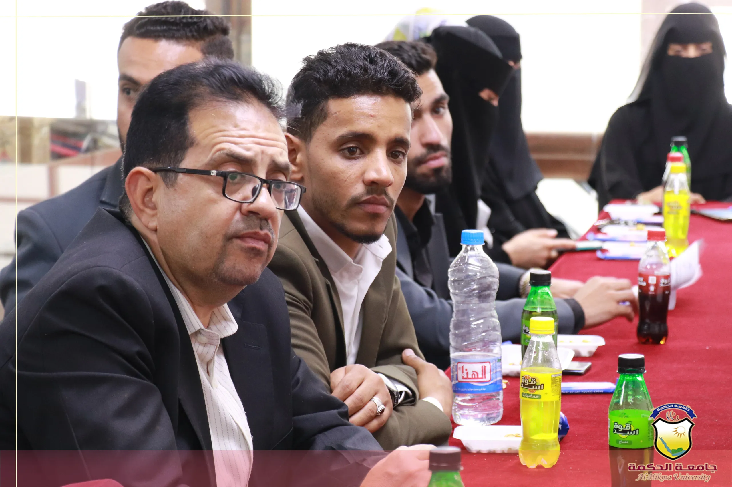 جامعة الحكمة تقيم جلسة معايدة للكادر الإداري والأكاديمي بصنعاء