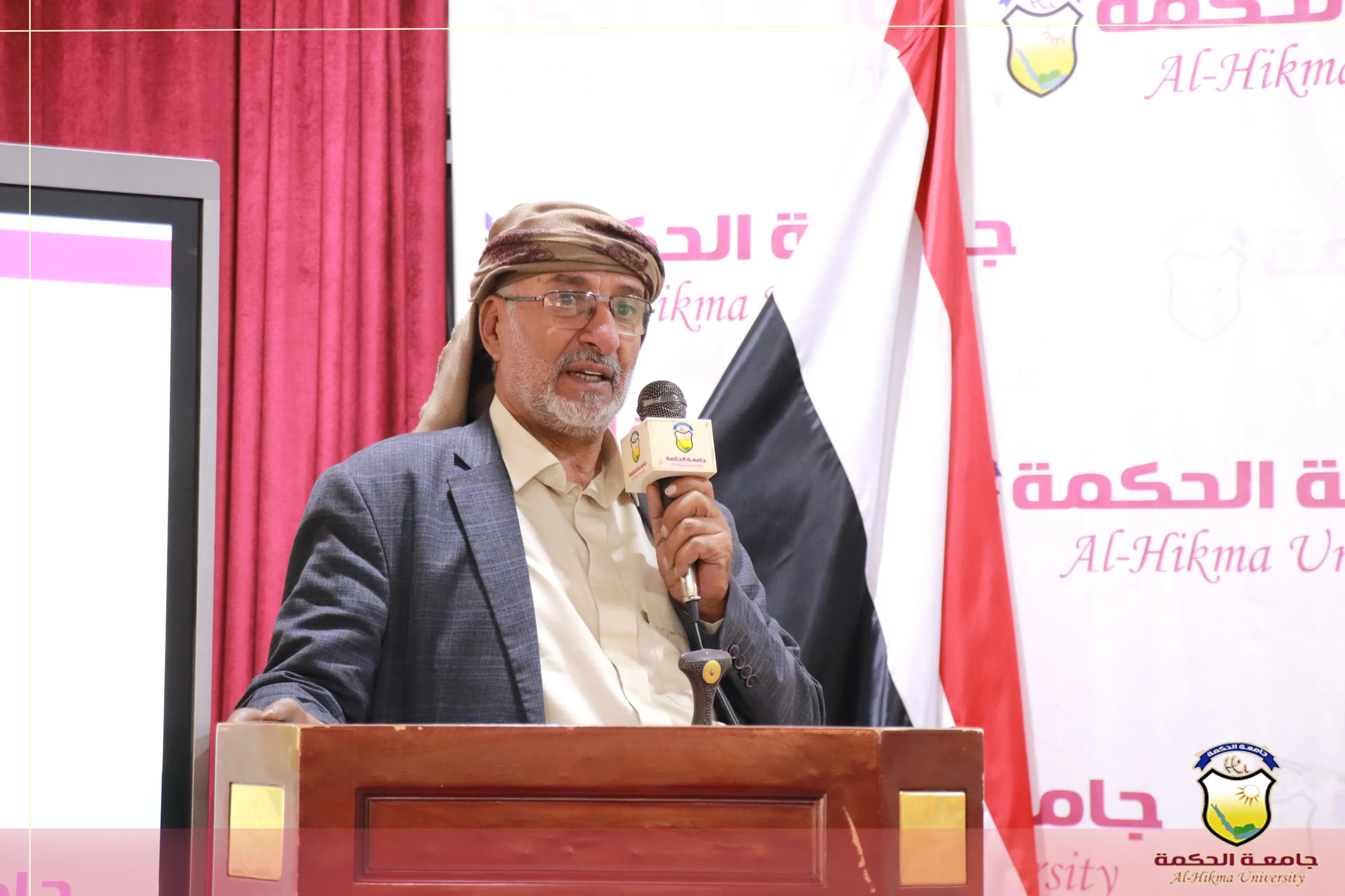 لليوم الثاني على التوالي؛ جامعة الحكمة تكرّم طلابها الأوائل للعام 2025/2024م بكلية العلوم والهندسة