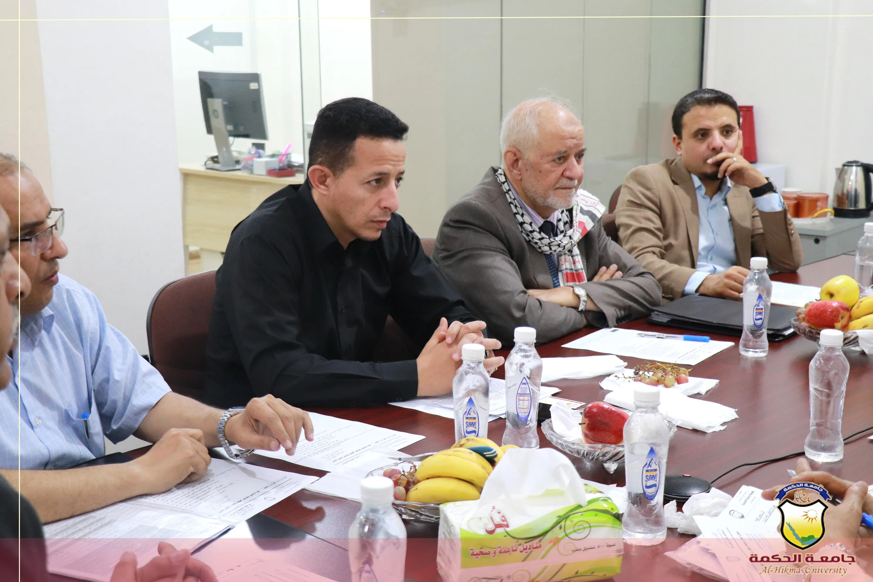 رئيس جامعة الحكمة الأستاذ الدكتور مختار دائل يعقد الاجتماع الدوري لمجلس الجامعة