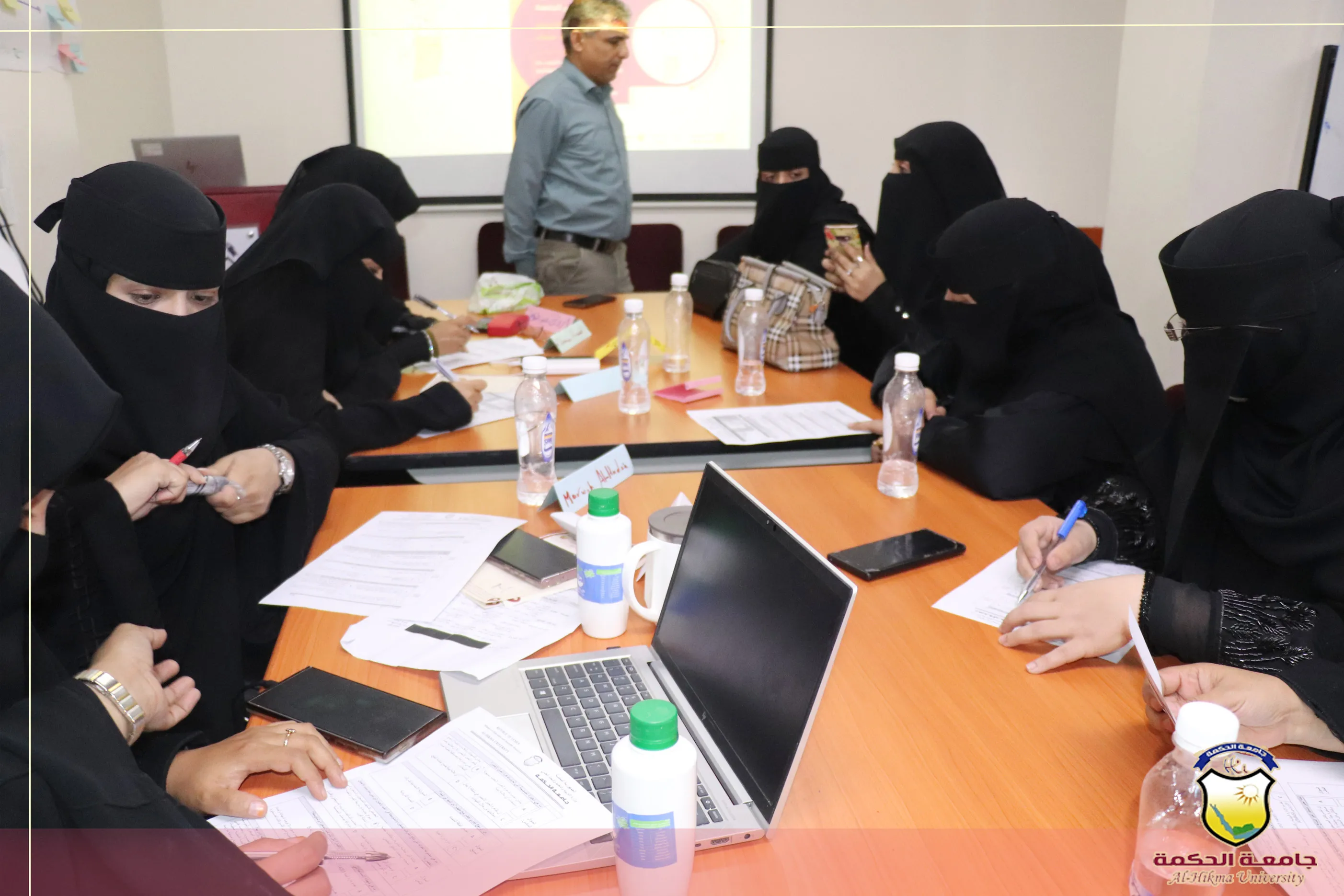 اختتام الورشة التدريبية عن ريادة الأعمال الخضراء لأصحاب المشاريع الصغيرة والمتوسطة في جامعة الحكمة