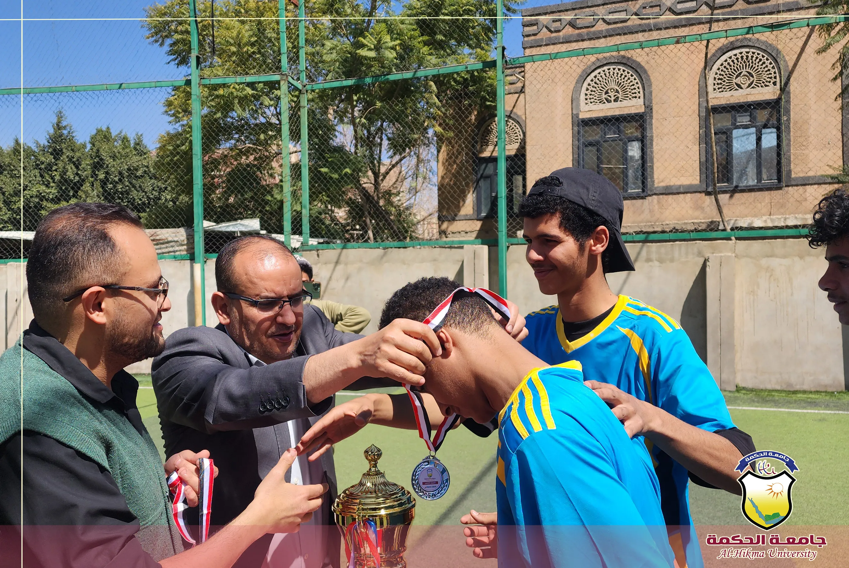 فريق الطب البشري يتوج بطلاً للدوري الداخلي على كأس رئيس الجامعة برباعية نظيفة أمام تقنية المعلومات