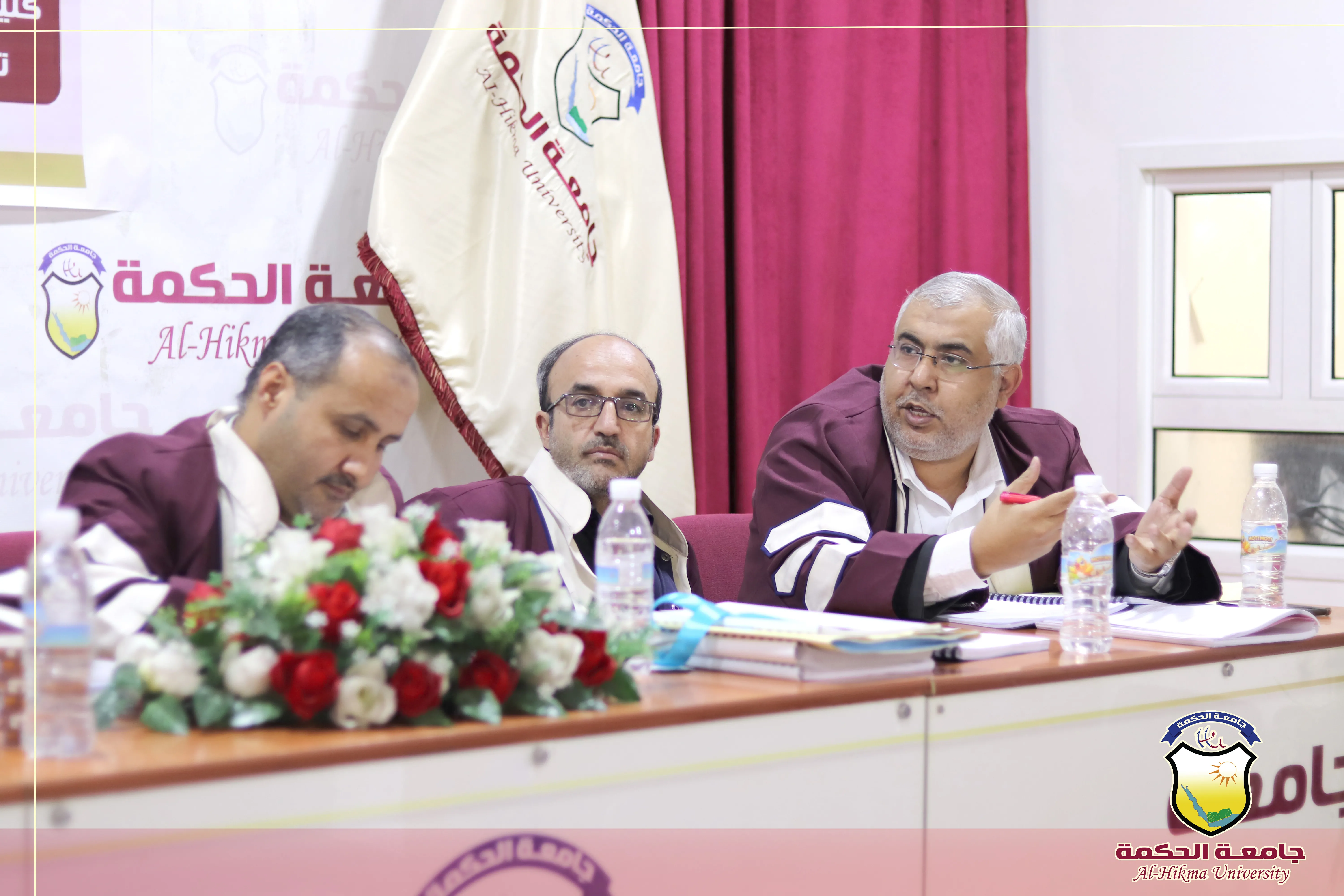 جامعة الحكمة – فرع صنعاء تقيم اليوم العلمي لمناقشة مشاريع تخرج طلبة قسم تقنية المعلومات بكلية العلوم والهندسة