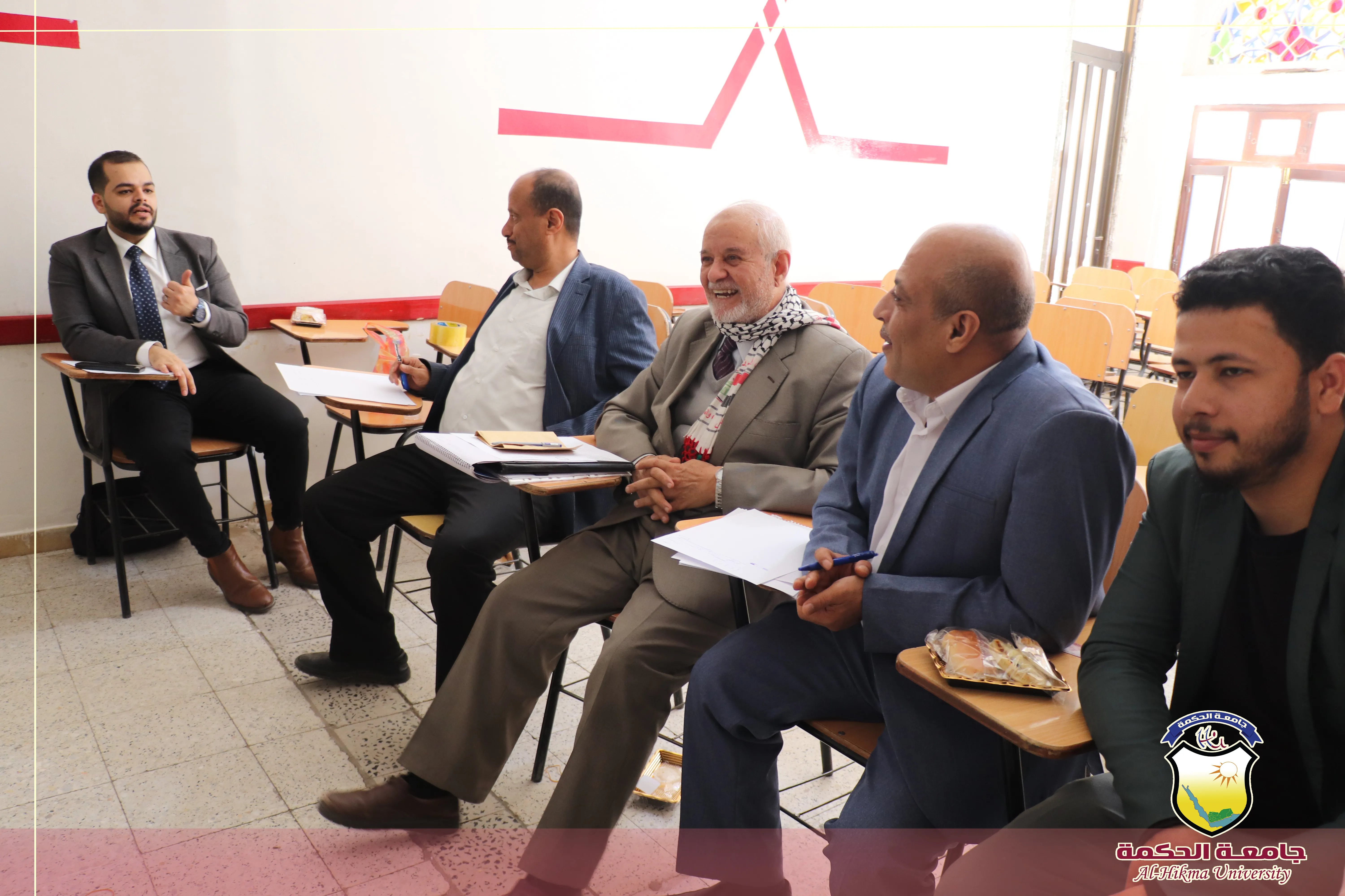 جامعة الحكمة تقيم اليوم العلمي لمناقشة مشاريع تخرج طلبة قسم الهندسة المدنية بكلية العلوم والهندسة