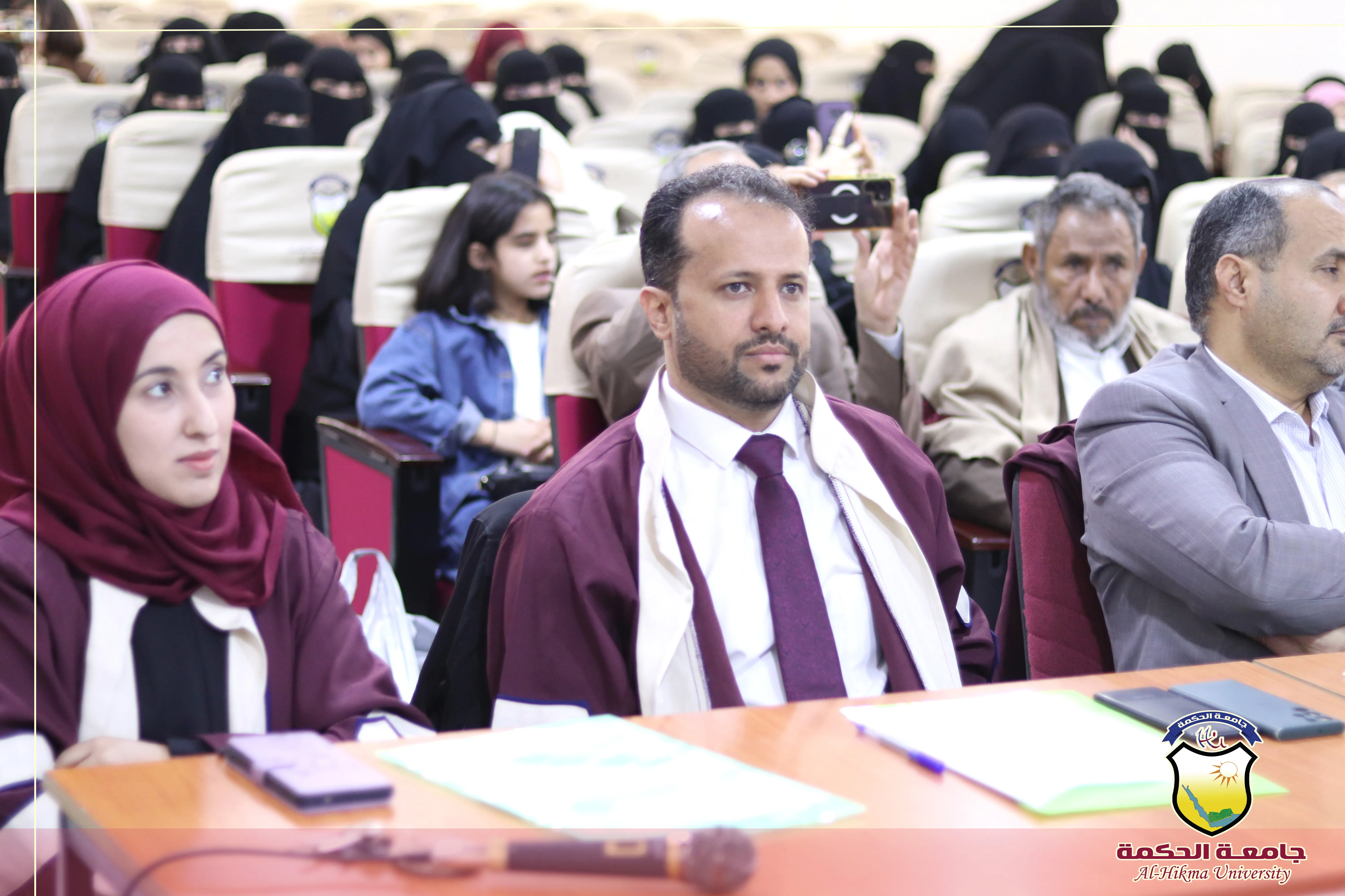 قسم الهندسة المعمارية بكلية العلوم والهندسة في جامعة الحكمة تُقيم المناقشات العلنية لمشاريع تخرج طلاب الدفعة الرابعة