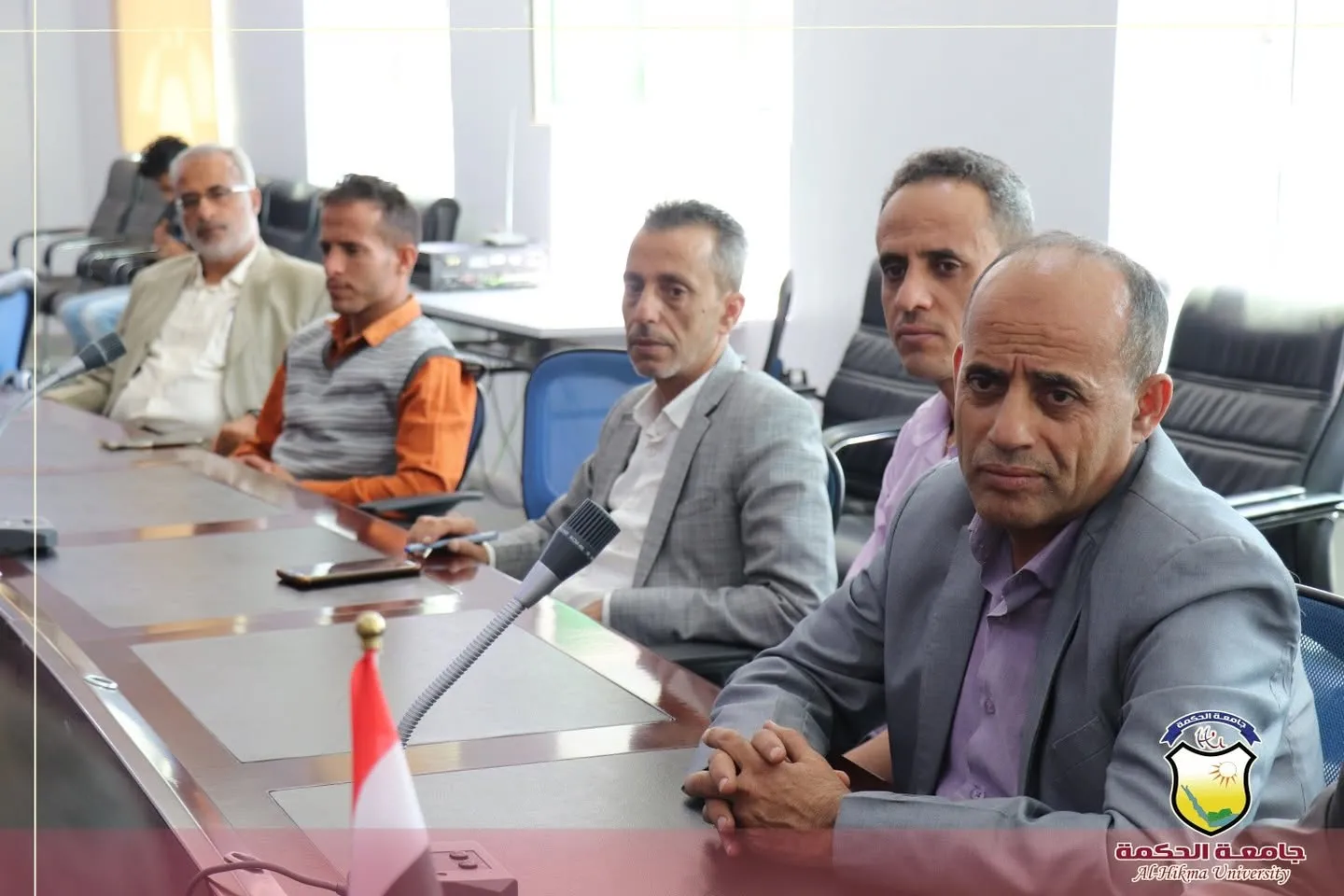 جامعة الحكمة تّسلّم ملفات التقويم الذاتي لبرنامجي الطب العام والجراحة وطب وجراحة الفم والأسنان إلى مجلس الاعتماد الأكاديمي